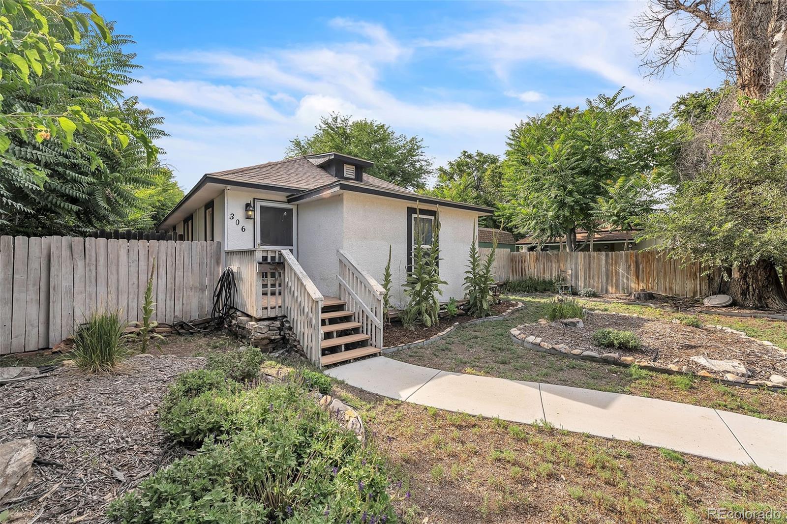 306 5th St, Fowler, CO 81039