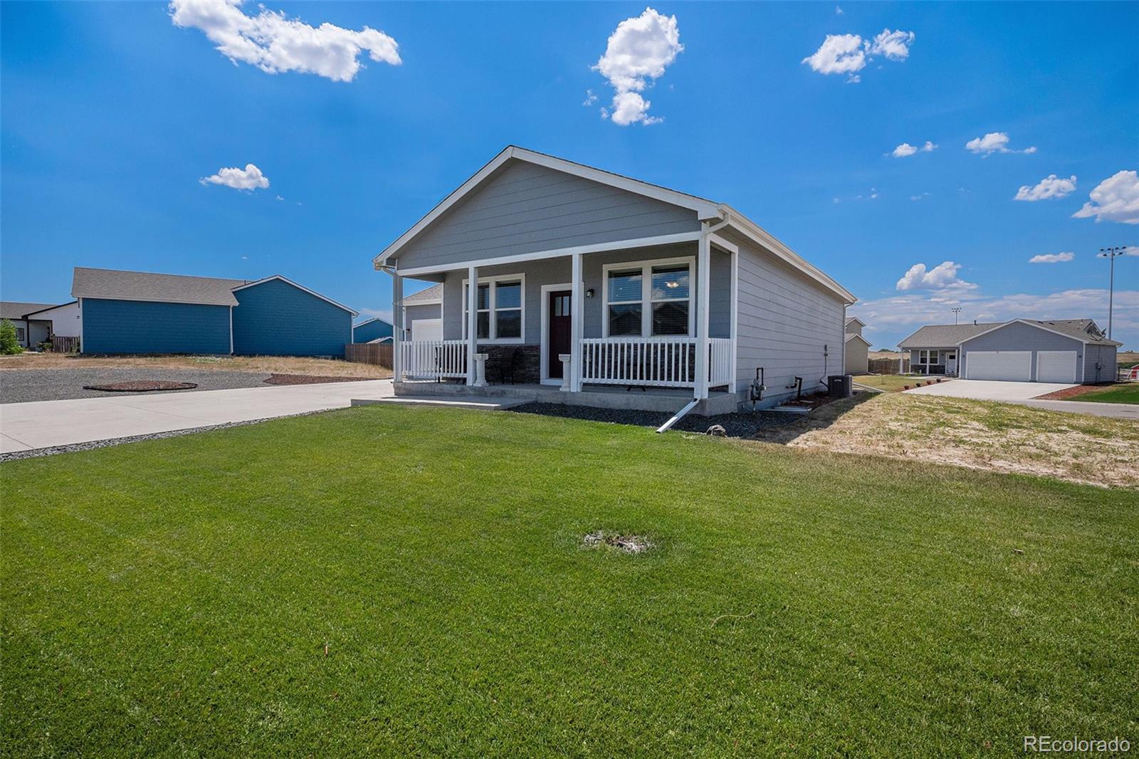 54 S 4th Pl, Deer Trail, CO 80105