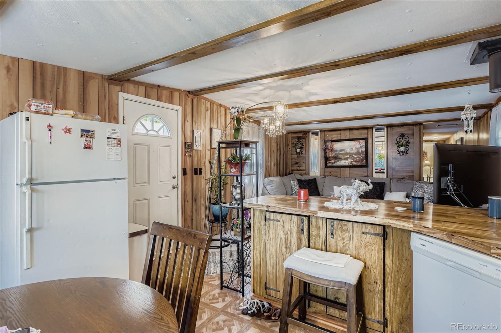 527 Willow Pl, Lochbuie, CO 80603