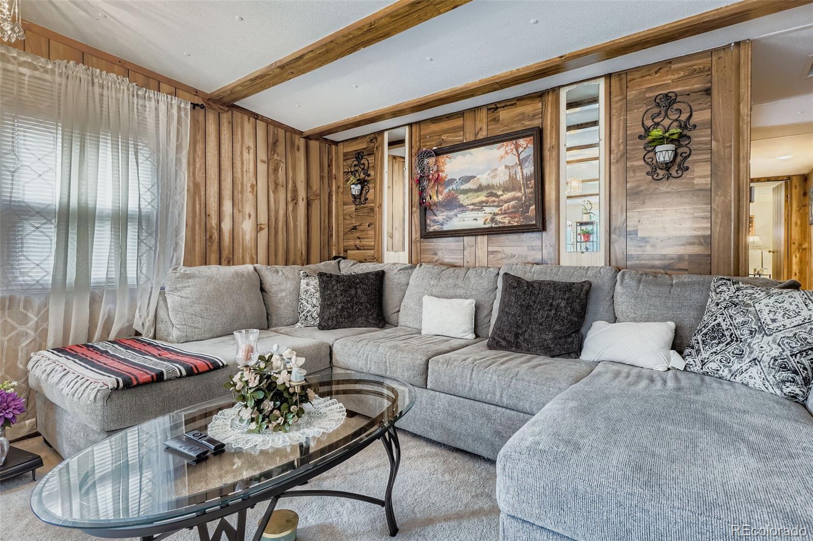 527 Willow Pl, Lochbuie, CO 80603