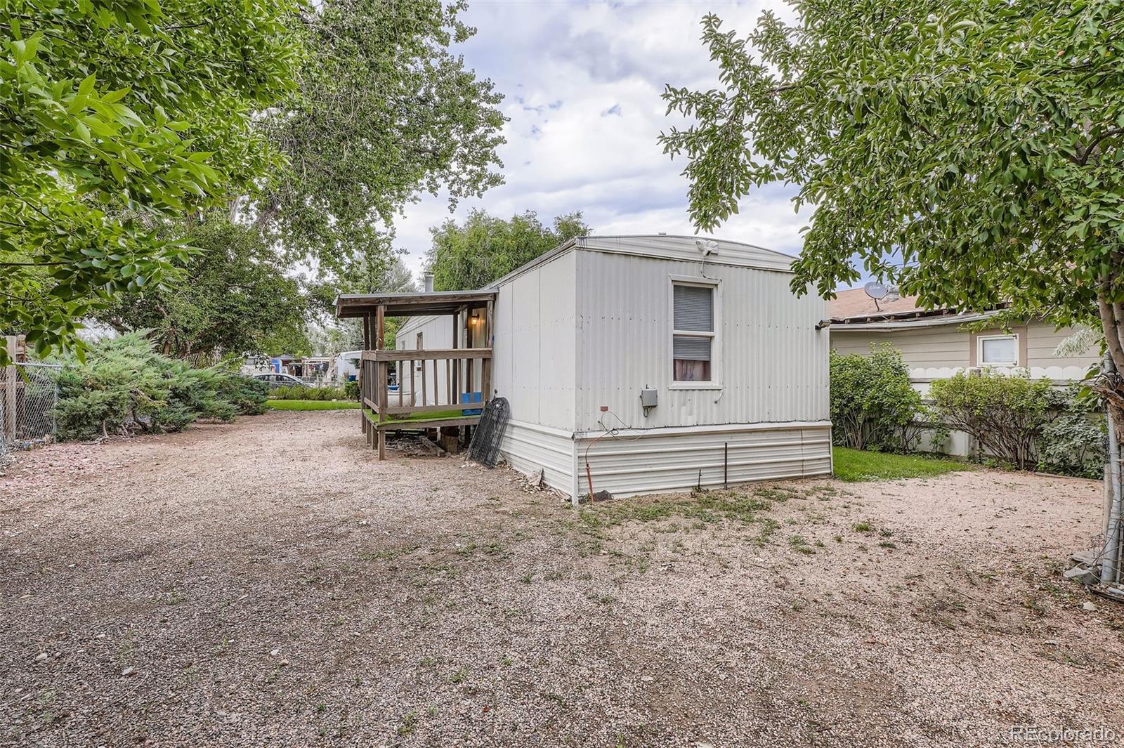 527 Willow Pl, Lochbuie, CO 80603