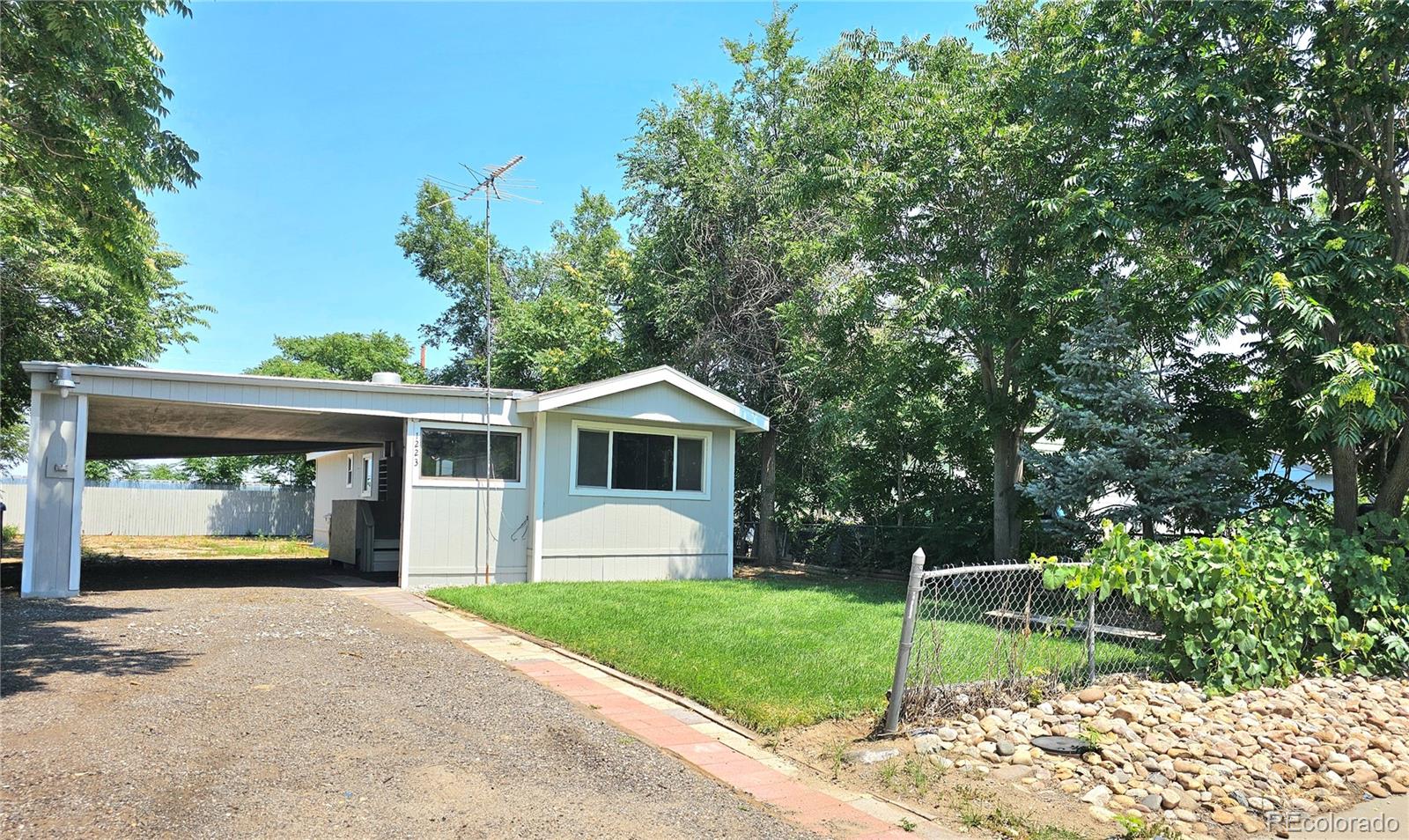 1223 Lilac Dr, Lochbuie, CO 80603