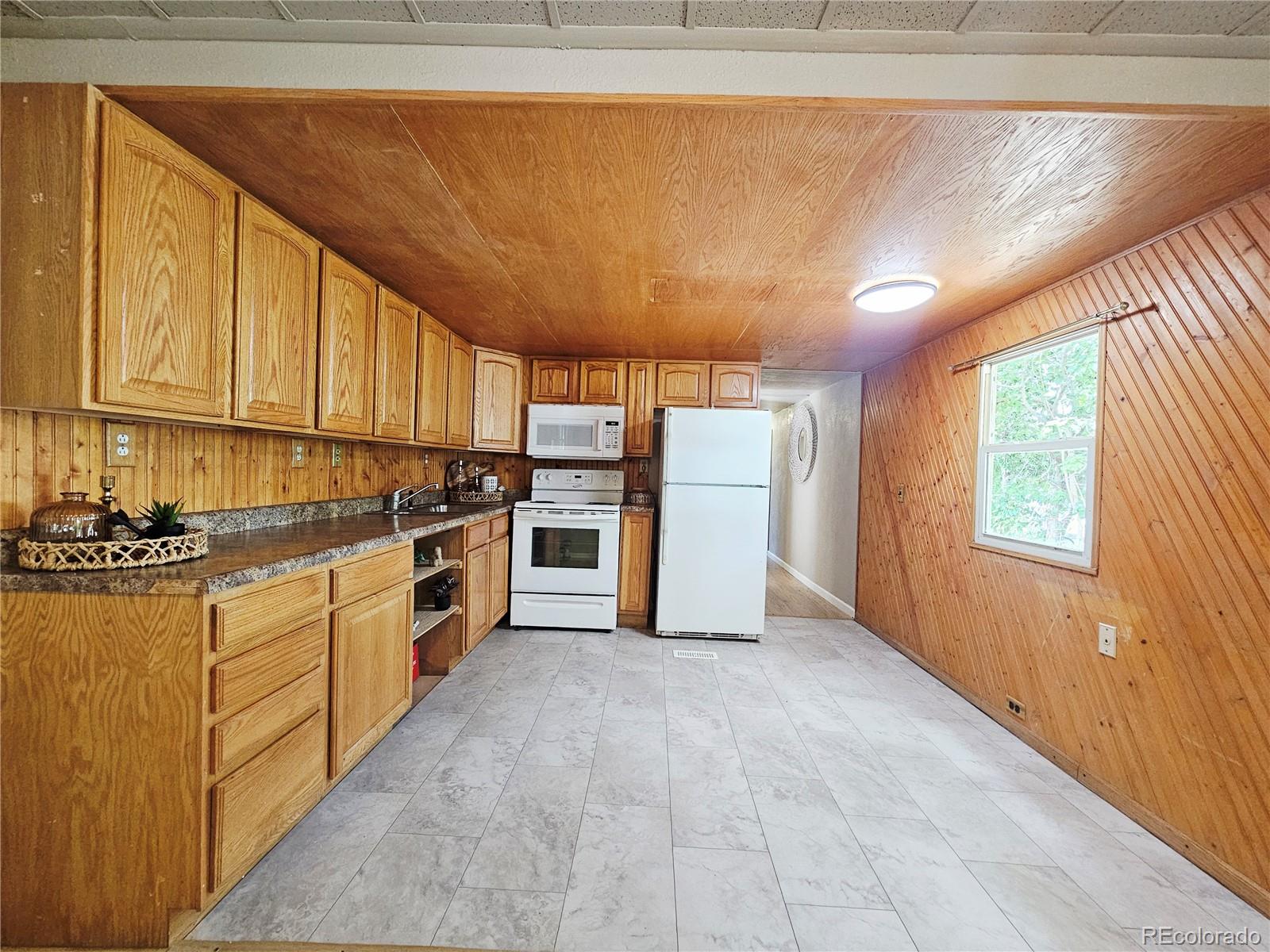 1223 Lilac Dr, Lochbuie, CO 80603