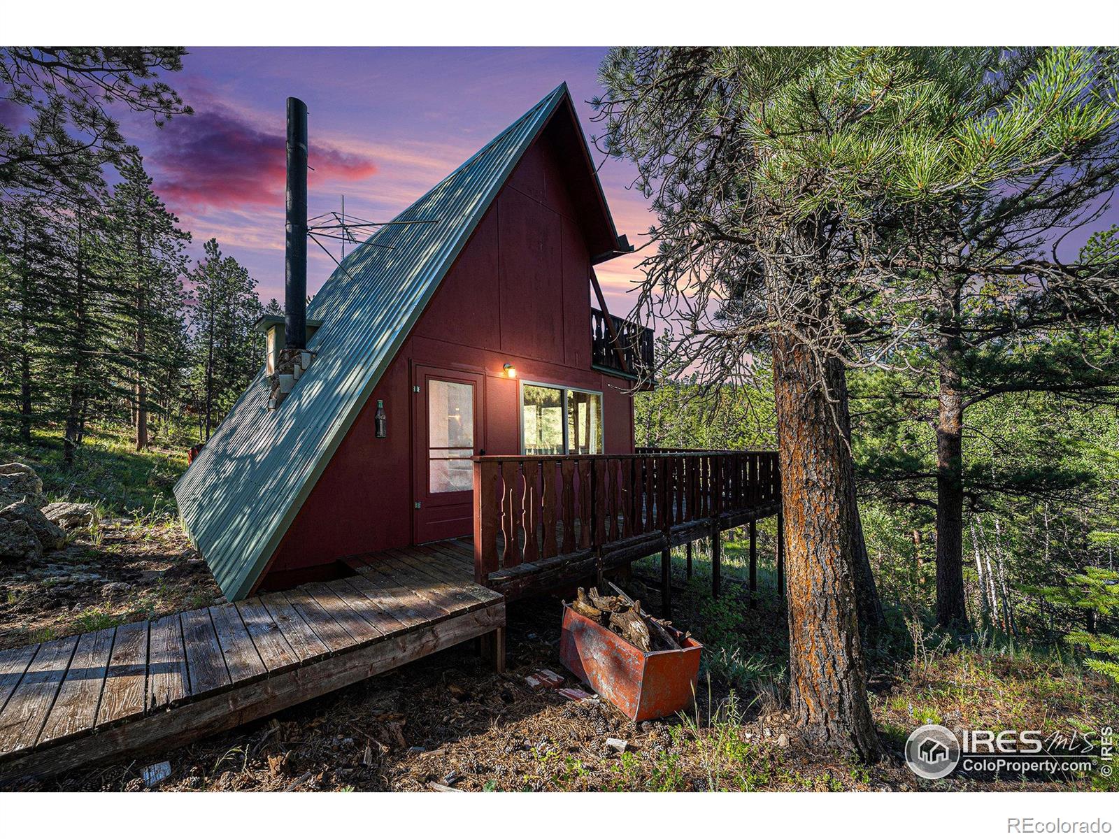 66 Circle Dr, Glen Haven, CO 80532