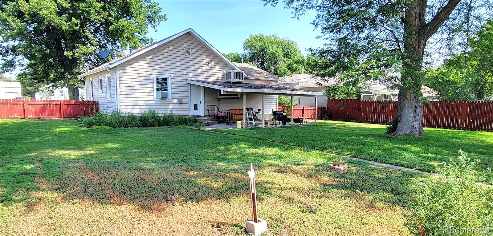 417 W 5th St, Julesburg, CO 80737