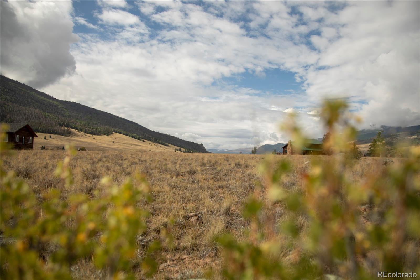 324 Moonlight Dr, Creede, CO 81130