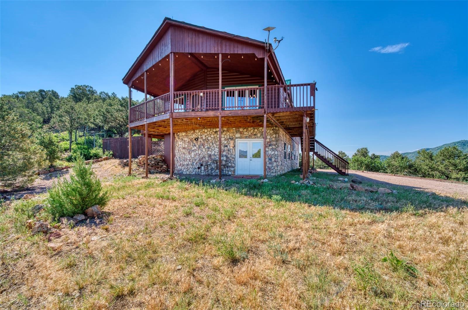 612 Lowry Ln, Canon City, CO 81212