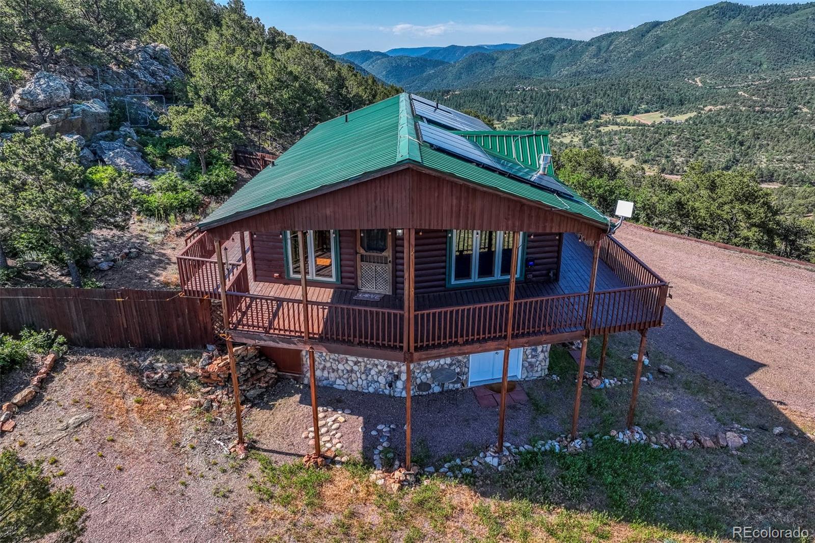 612 Lowry Ln, Canon City, CO 81212