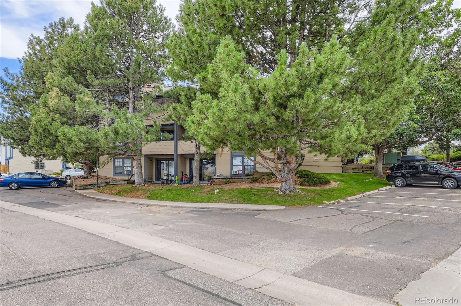 477 S Memphis Way #11, Aurora, CO 80017
