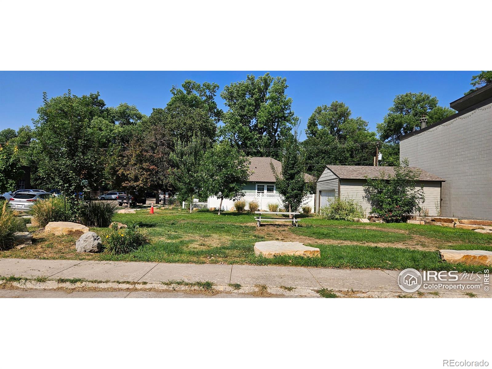 609 N 4th St, Berthoud, CO 80513