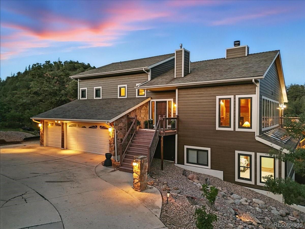 3065 Black Canyon Rd, Colorado Springs, CO 80904