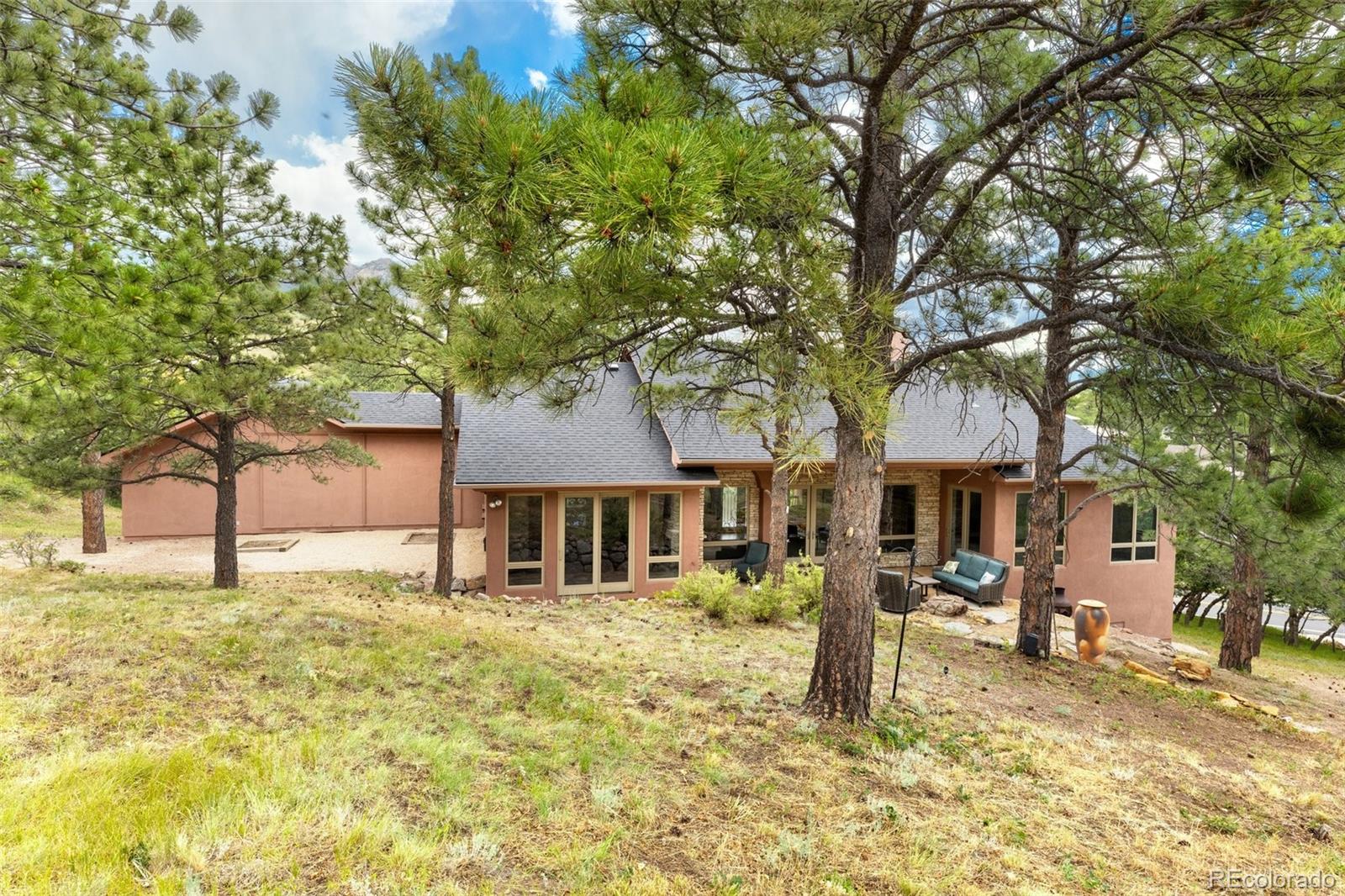 2295 Orchard Valley Rd, Colorado Springs, CO 80919