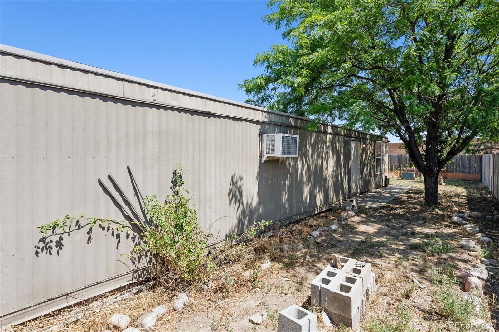 1044 Macdavidson Cir, Dacono, CO 80514
