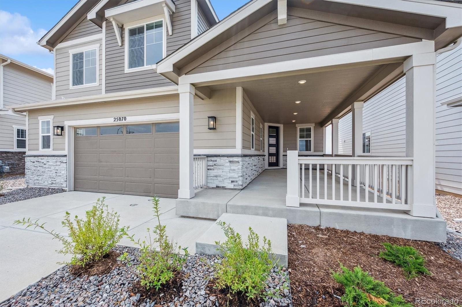 25070 E 42nd Ave, Aurora, CO 80019