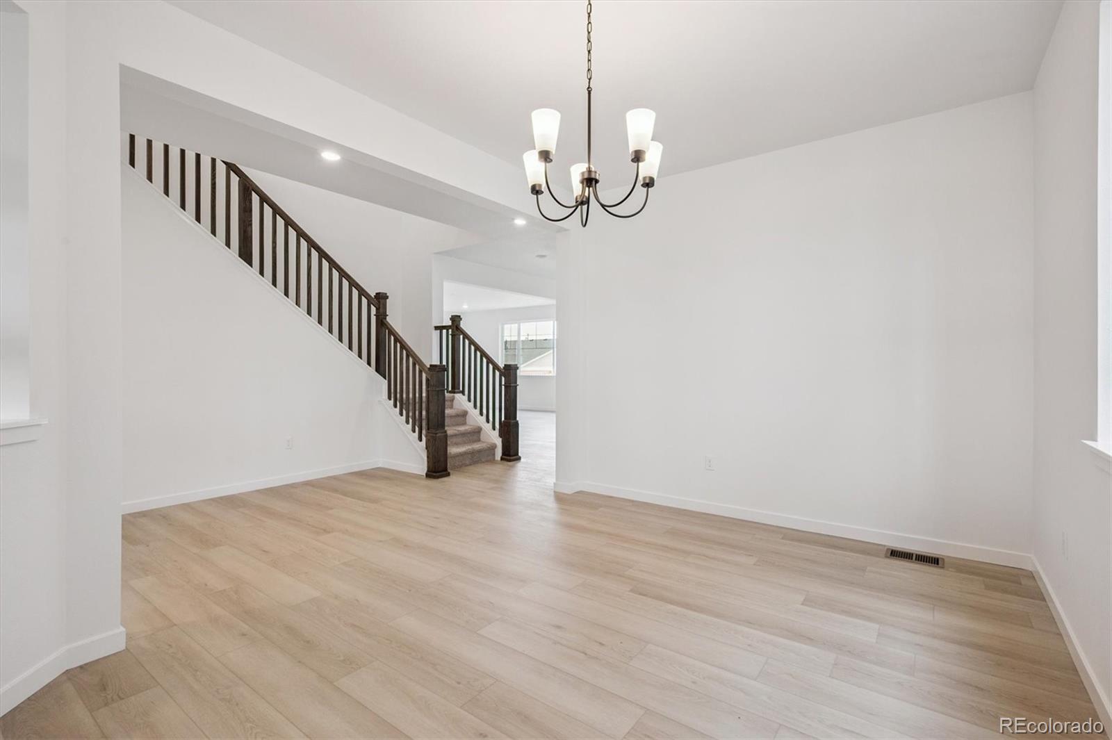 25070 E 42nd Ave, Aurora, CO 80019