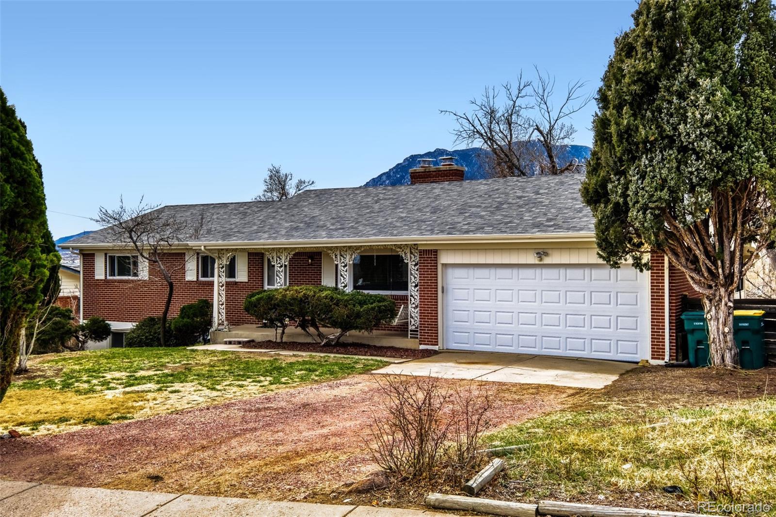 520 Crestridge Ave, Colorado Springs, CO 80906