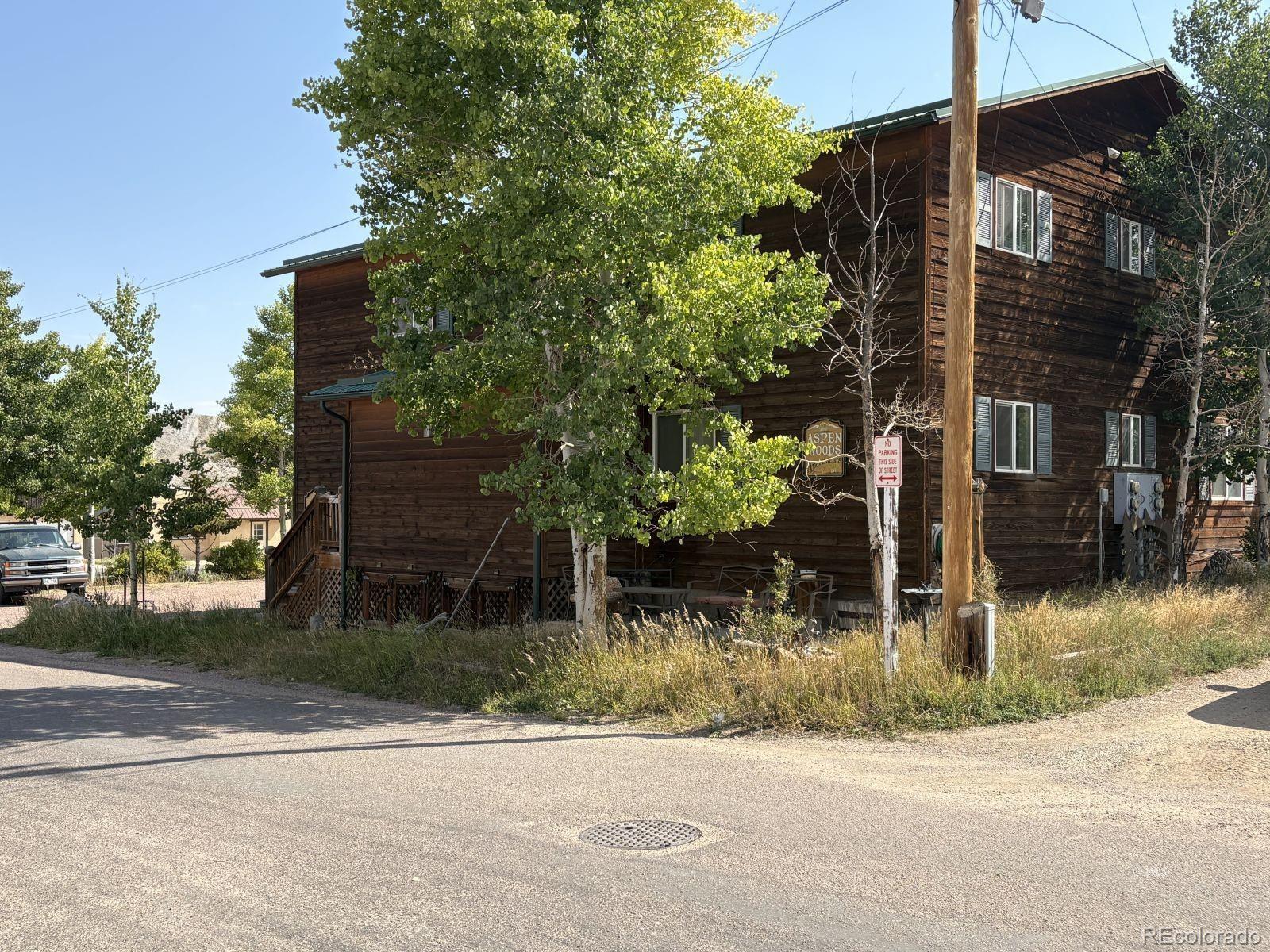 702 E Main St, Silver Cliff, CO 81252