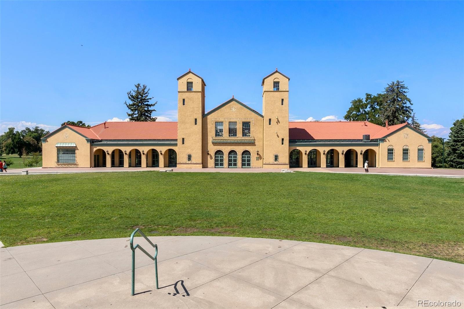 2263 Grape St, Denver, CO 80207