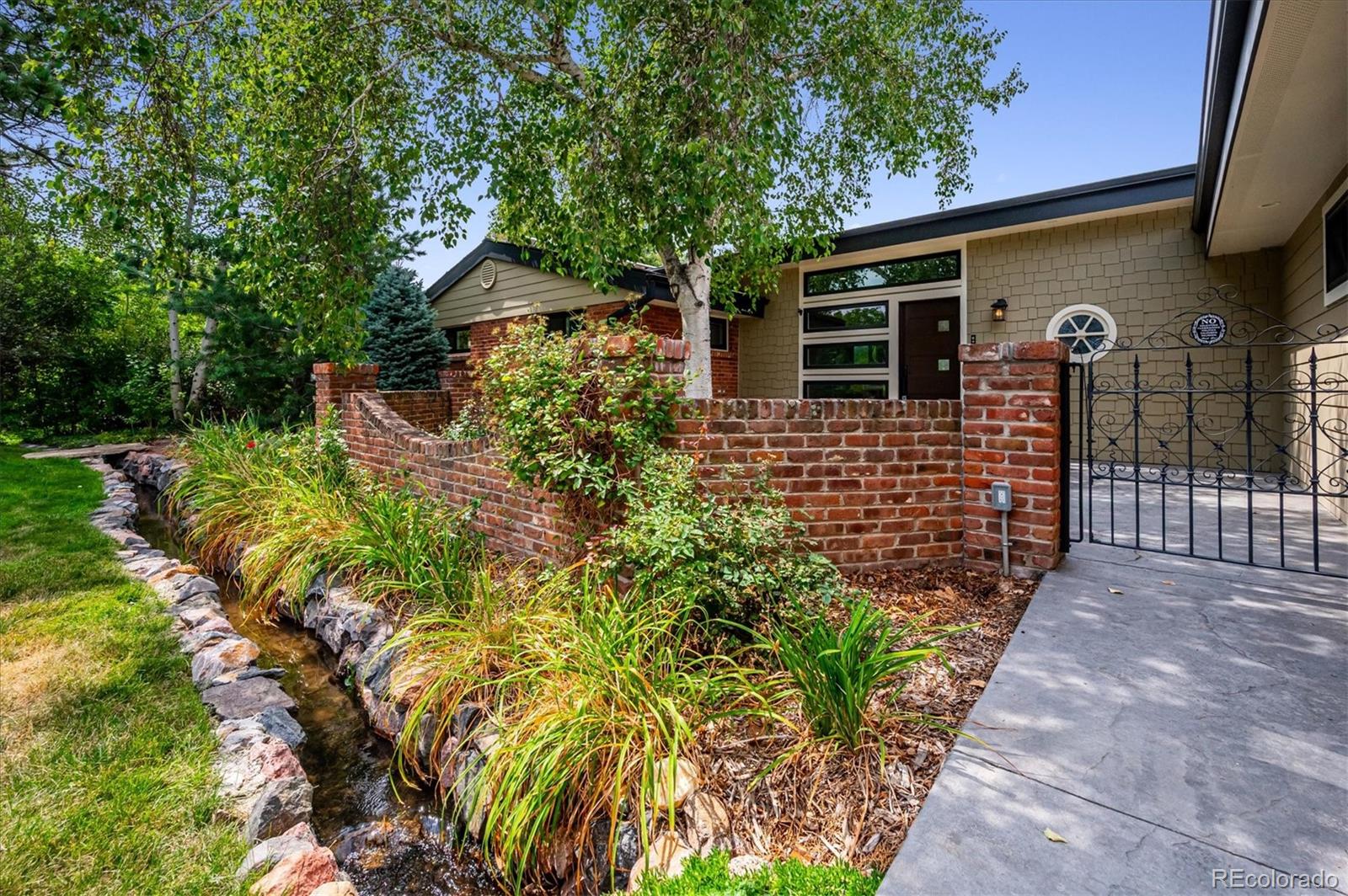 31 Skyline Dr, Wheat Ridge, CO 80215
