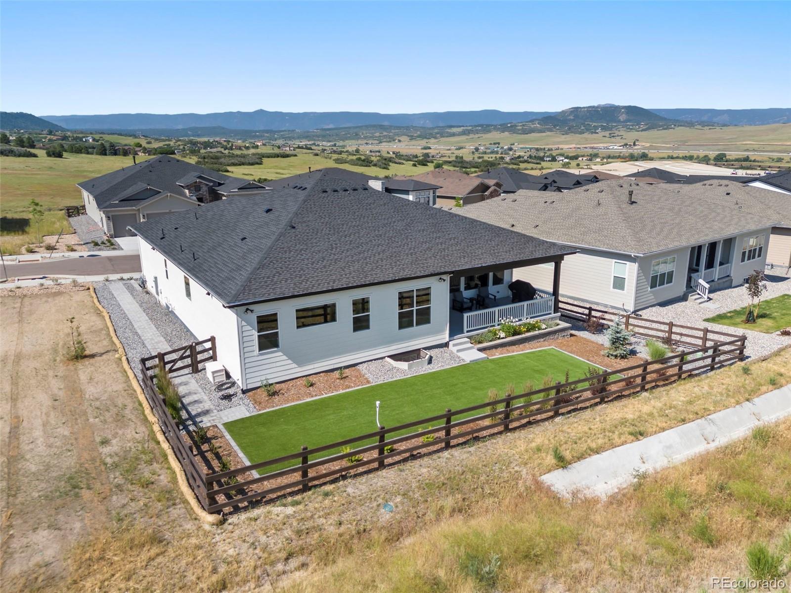124 Scrubjay Ln, Castle Rock, CO 80104
