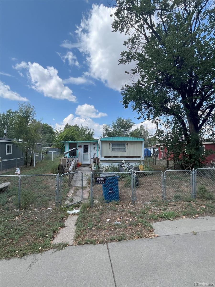130 Poplar St, Lochbuie, CO 80603