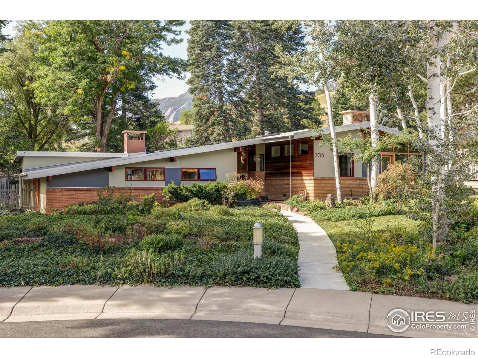 205 Camden Pl, Boulder, CO 80302