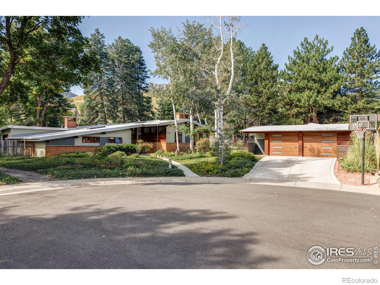 205 Camden Pl, Boulder, CO 80302