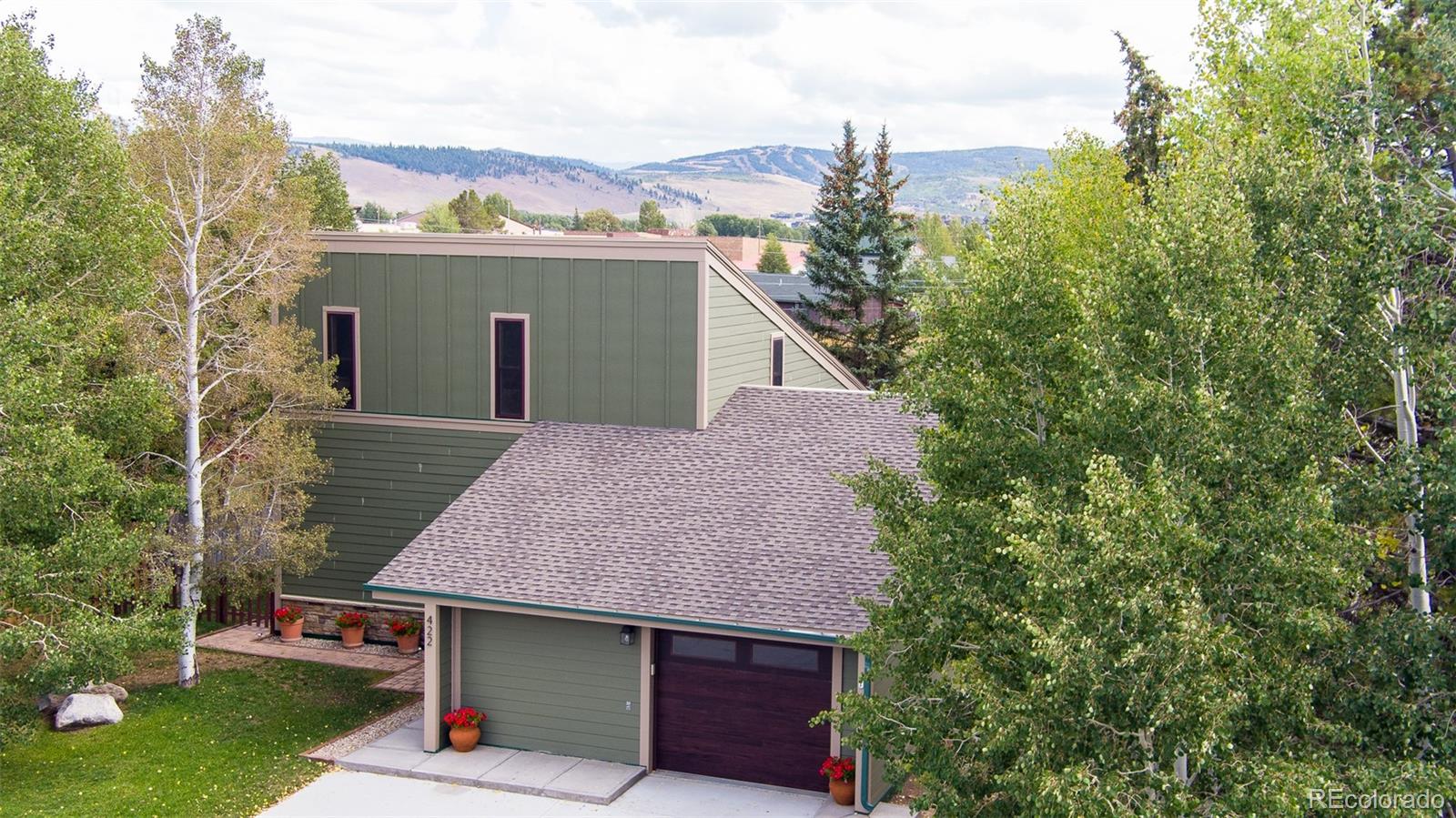 422 New Church Ave, Granby, CO 80446