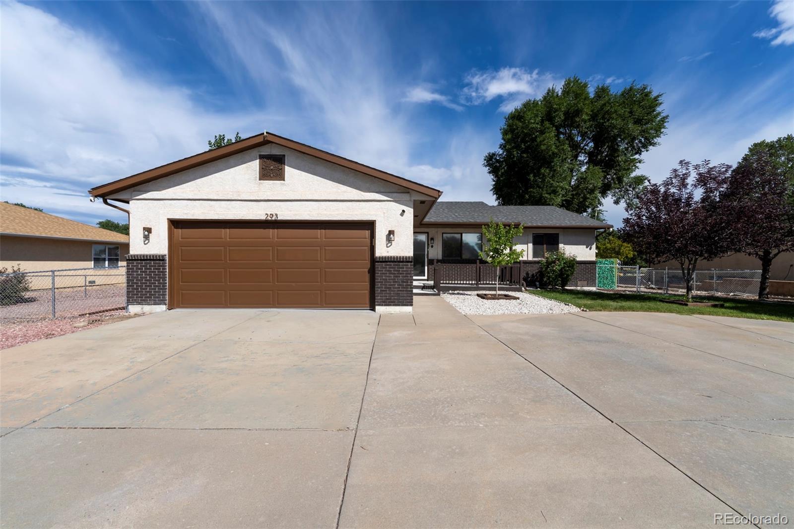 293 W Hahns Peak Ave, Pueblo West, CO 81007