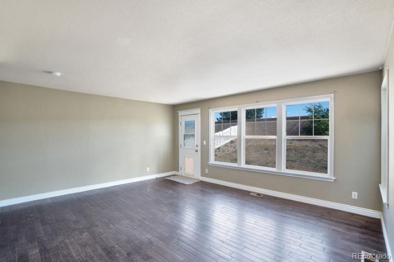 10712 Dayton Way, Commerce City, CO 80640