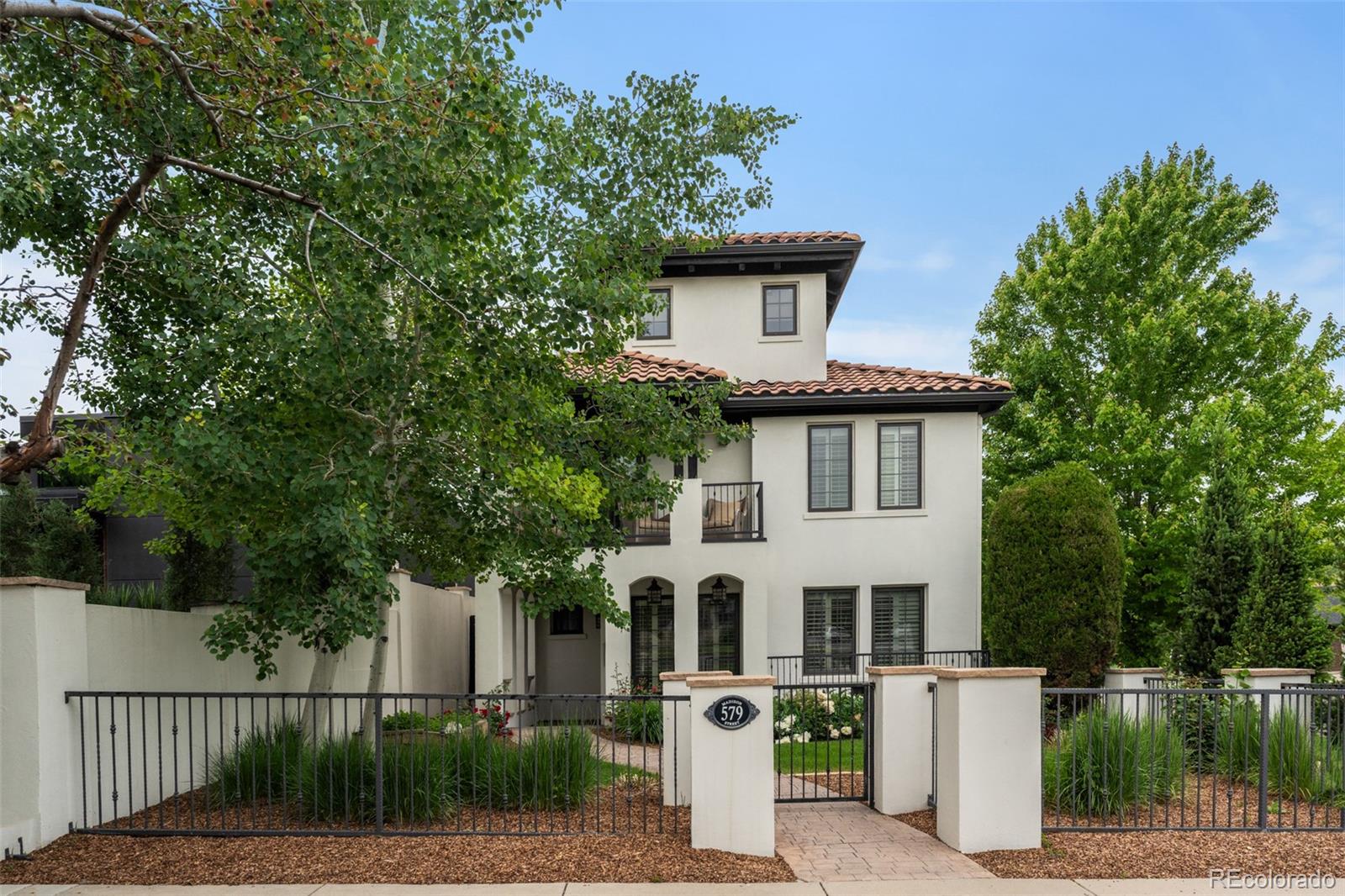 579 Madison St, Denver, CO 80206