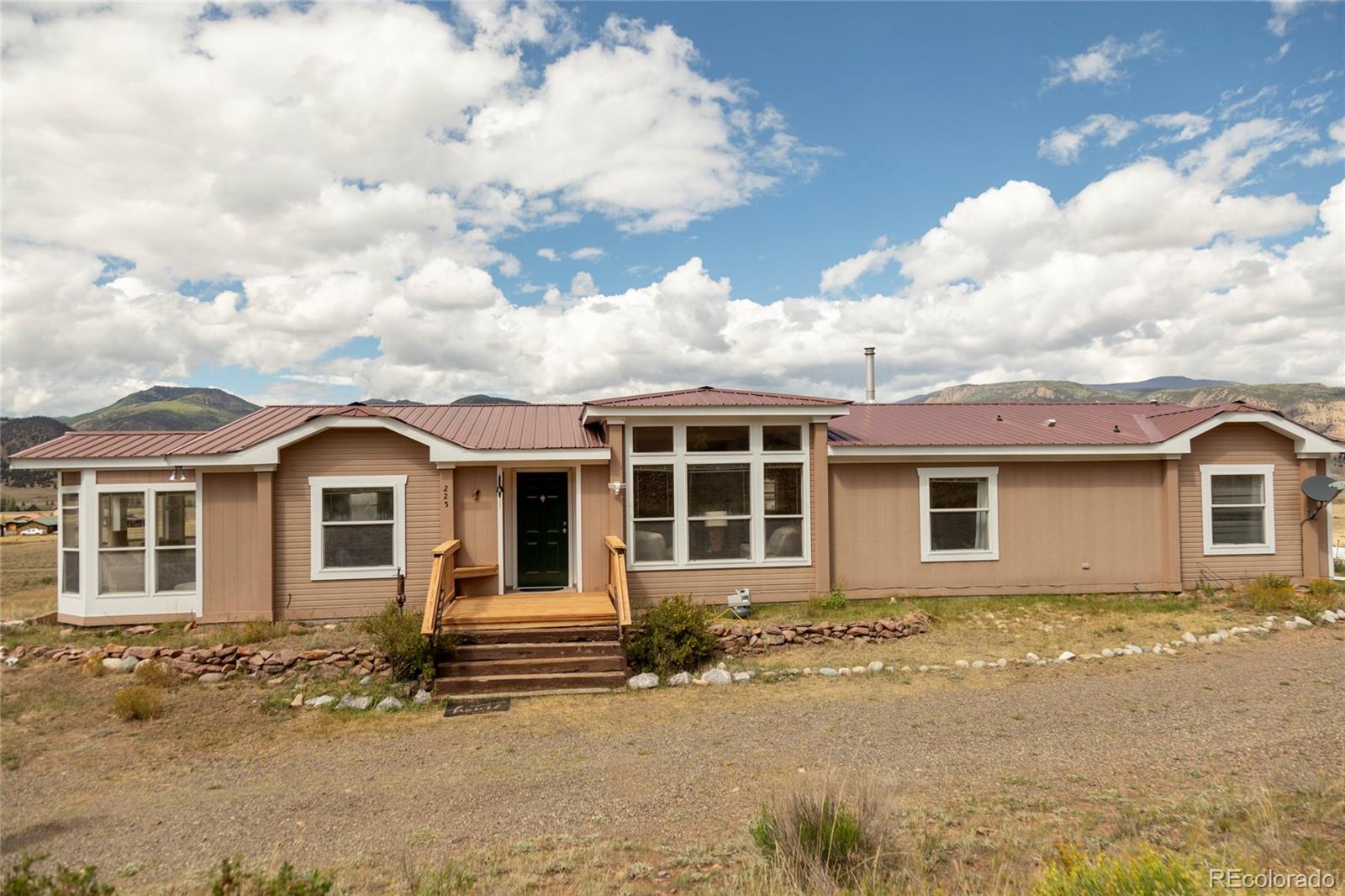 227 Diamond Rd, Creede, CO 81130