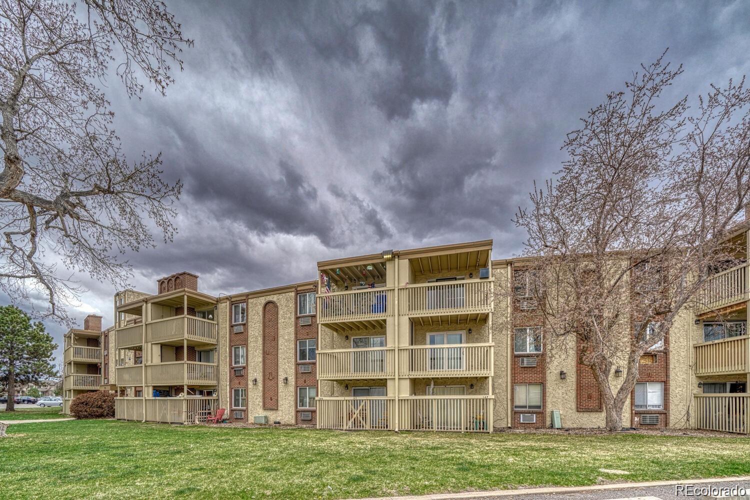 1300 S Parker Rd #11, Denver, CO 80231