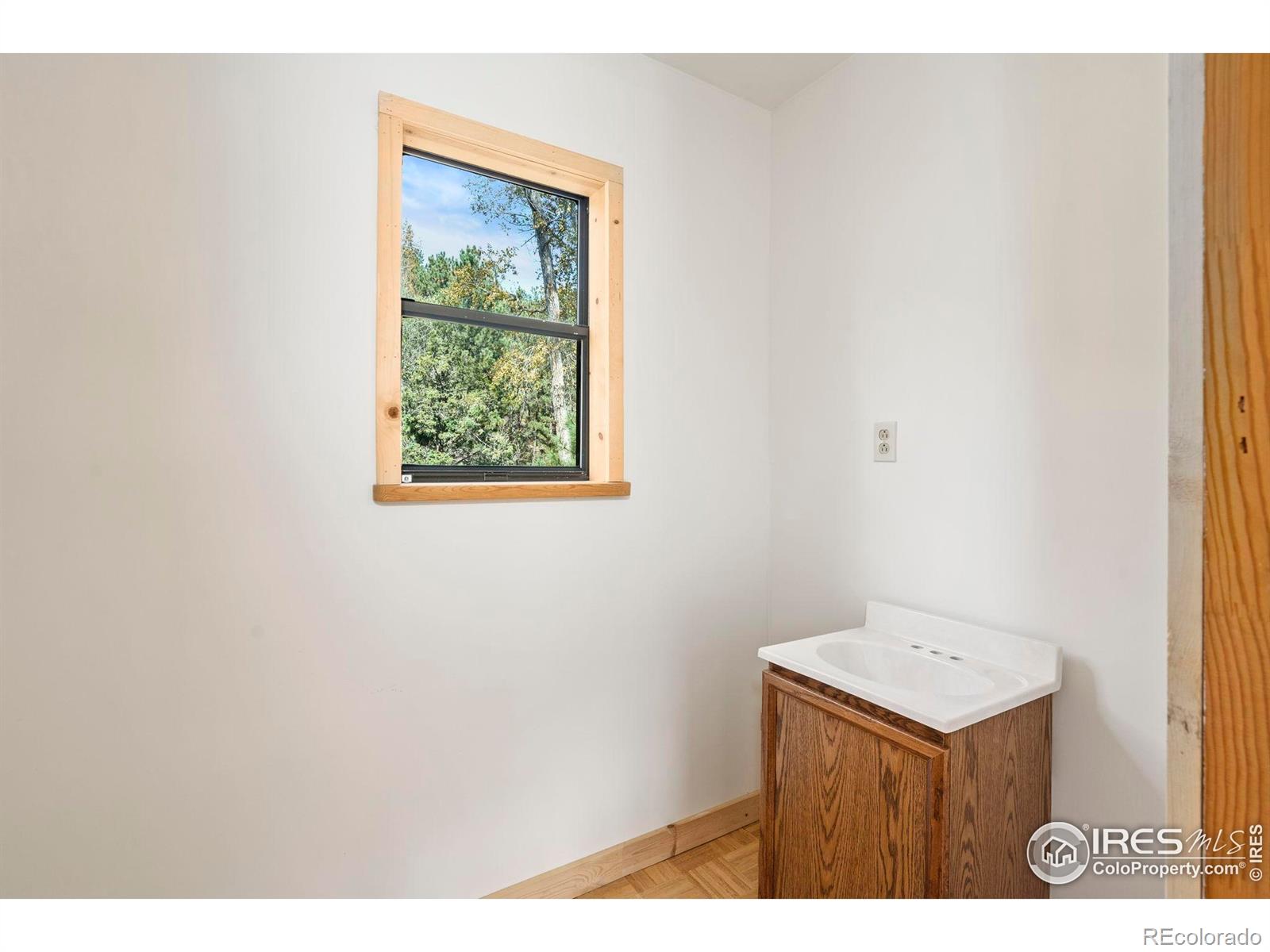 46 Cinnamon Bear Ct, Drake, CO 80515