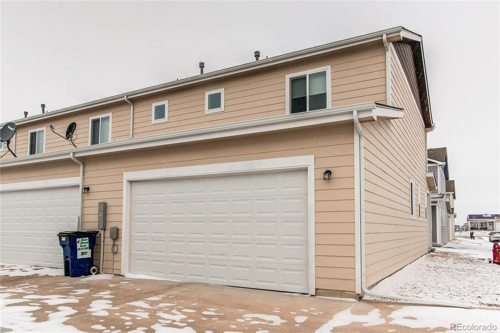 310 S 4 Ct, Deer Trail, CO 80105