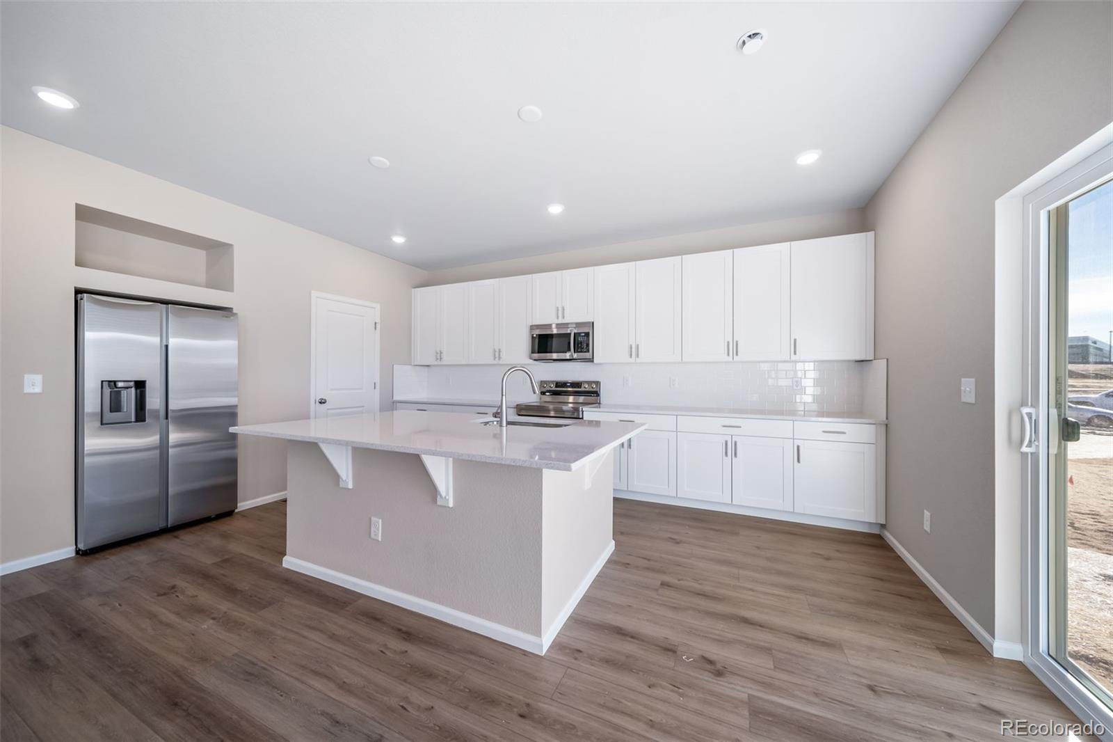 22382 E 38th Pl, Aurora, CO 80019