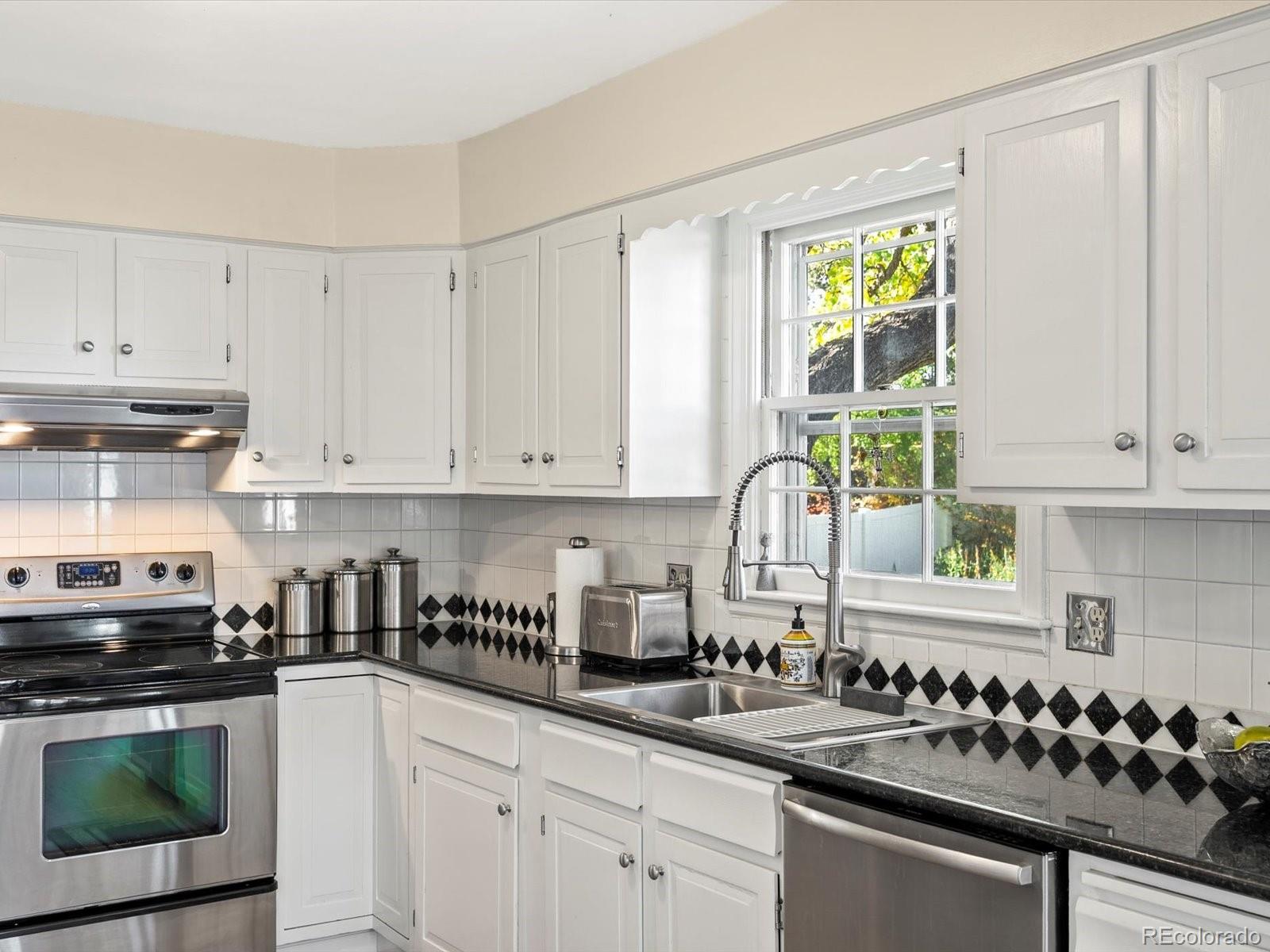 4851 W Oxford Ave, Denver, CO 80236