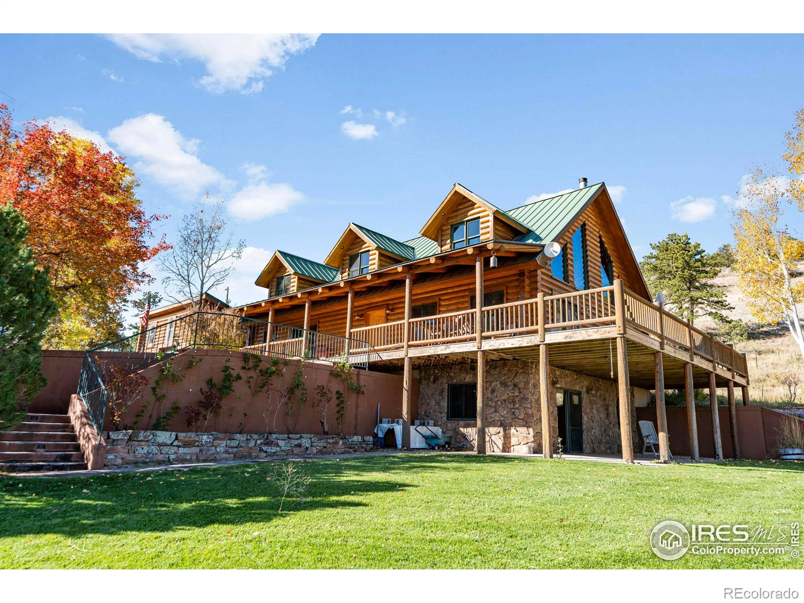 196 Mule Deer Dr, Loveland, CO 80537