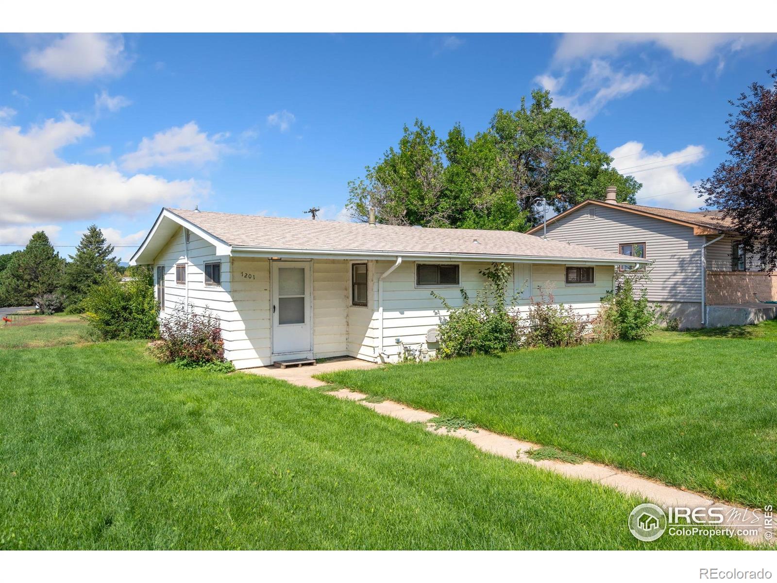 1201 N Park Ave, Johnstown, CO 80534