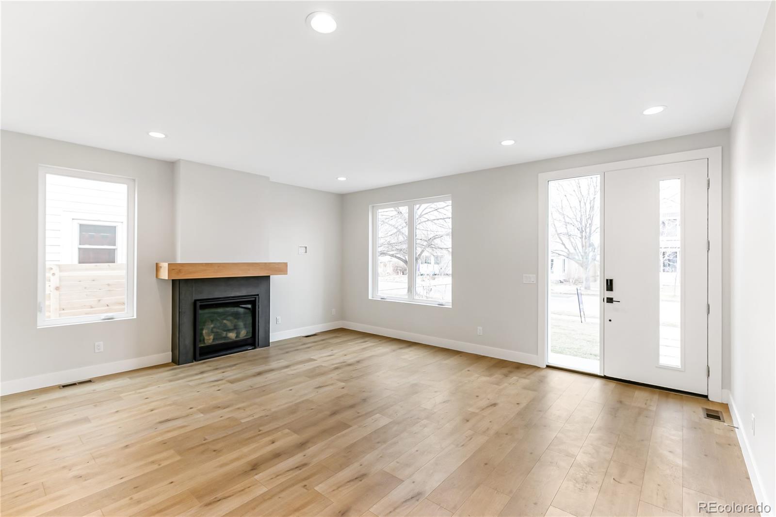 2734 S Bannock St, Englewood, CO 80110