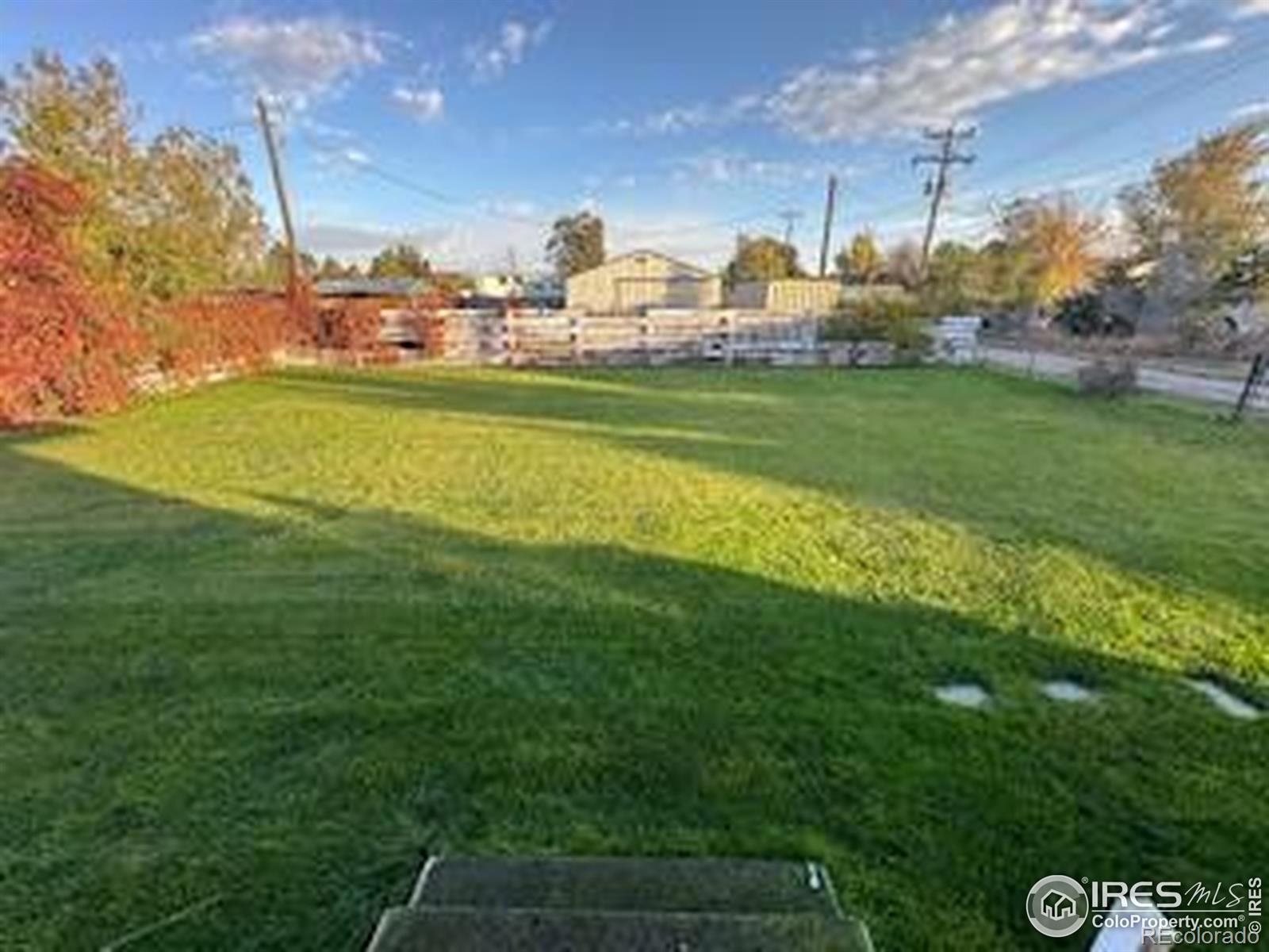 617 5th St, Stratton, CO 80836