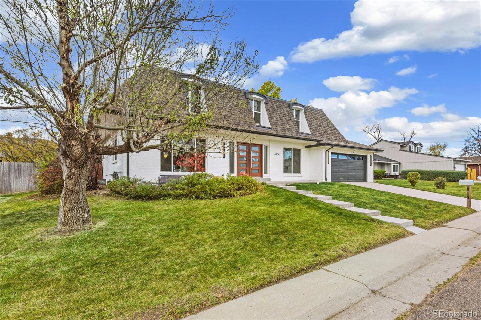6708 W Portland Ave, Littleton, CO 80128