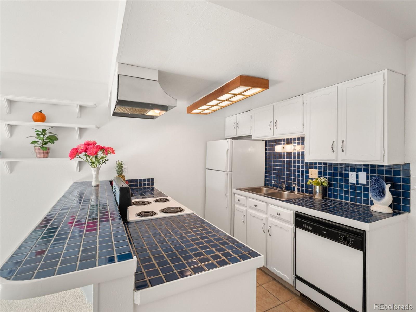 645 Manhattan Pl #304, Boulder, CO 80303