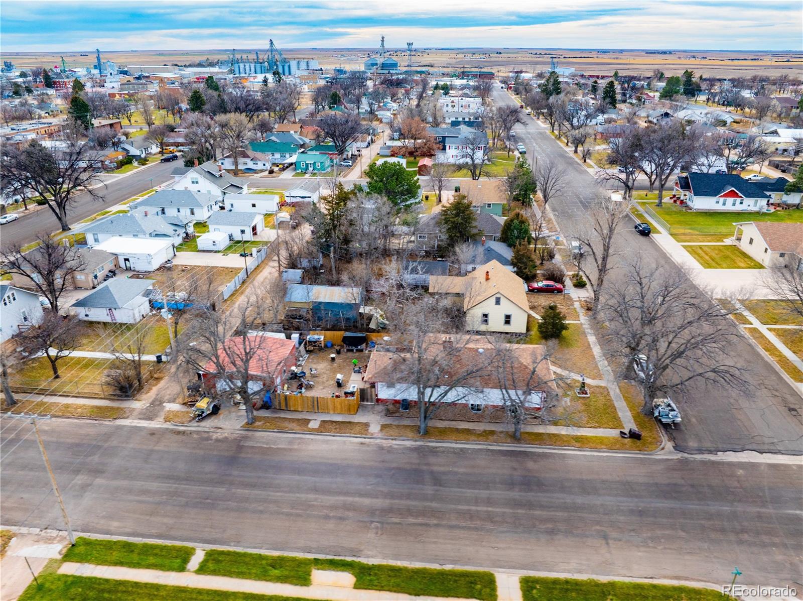 566 Bent Ave, Akron, CO 80720