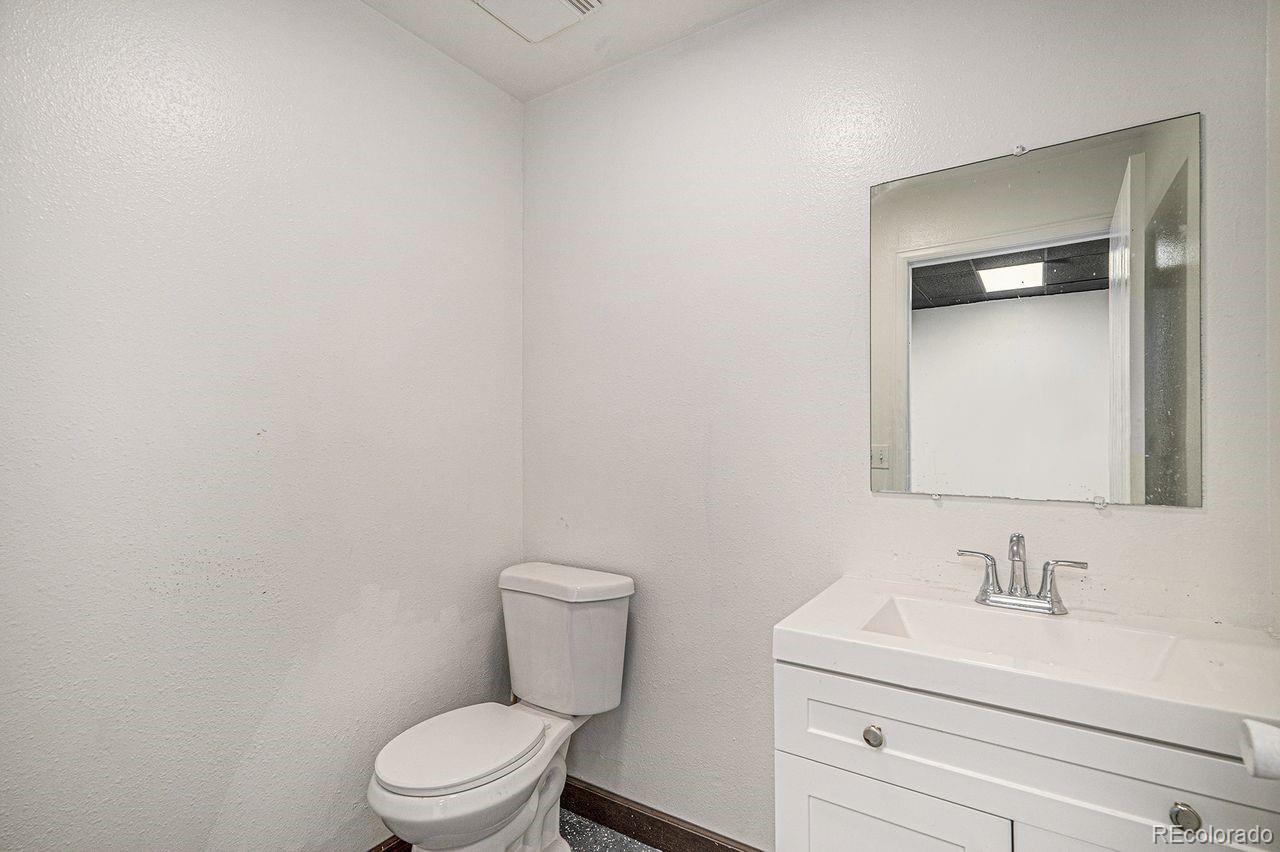 340 W Hampden Ave, Englewood, CO 80110
