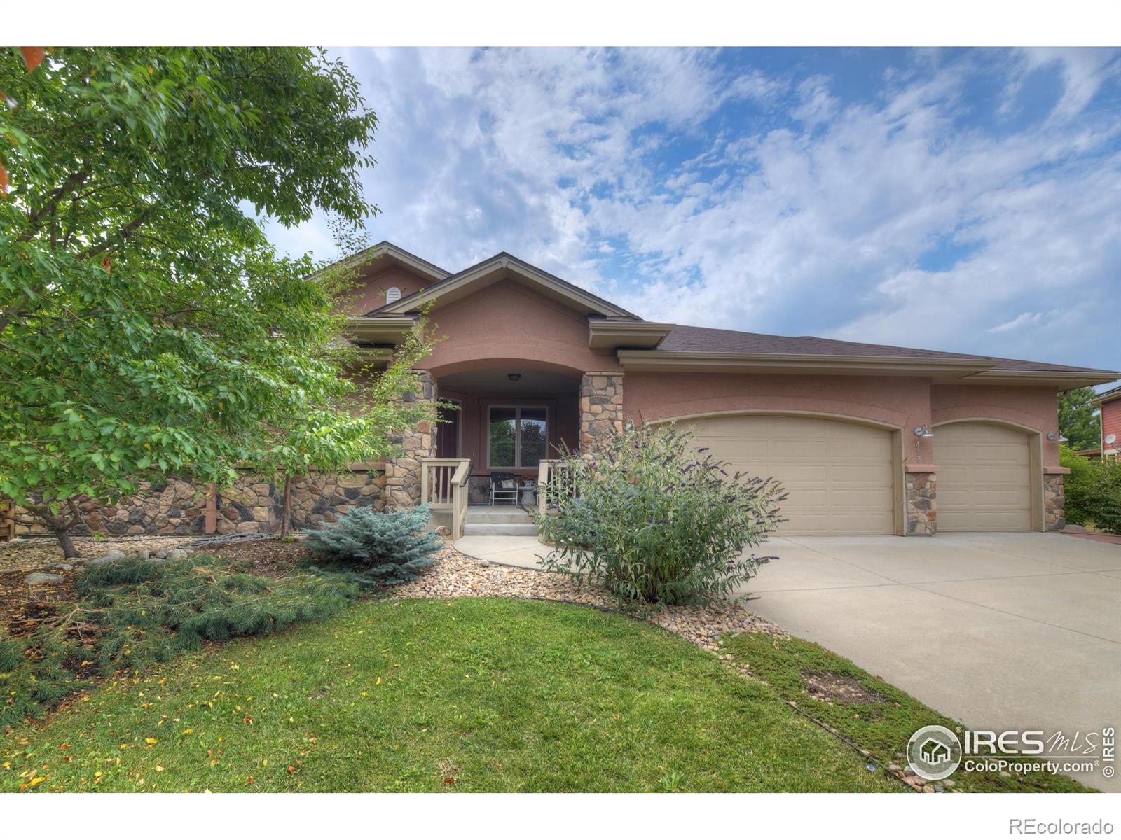 417 Raymond Ct, Lyons, CO 80540