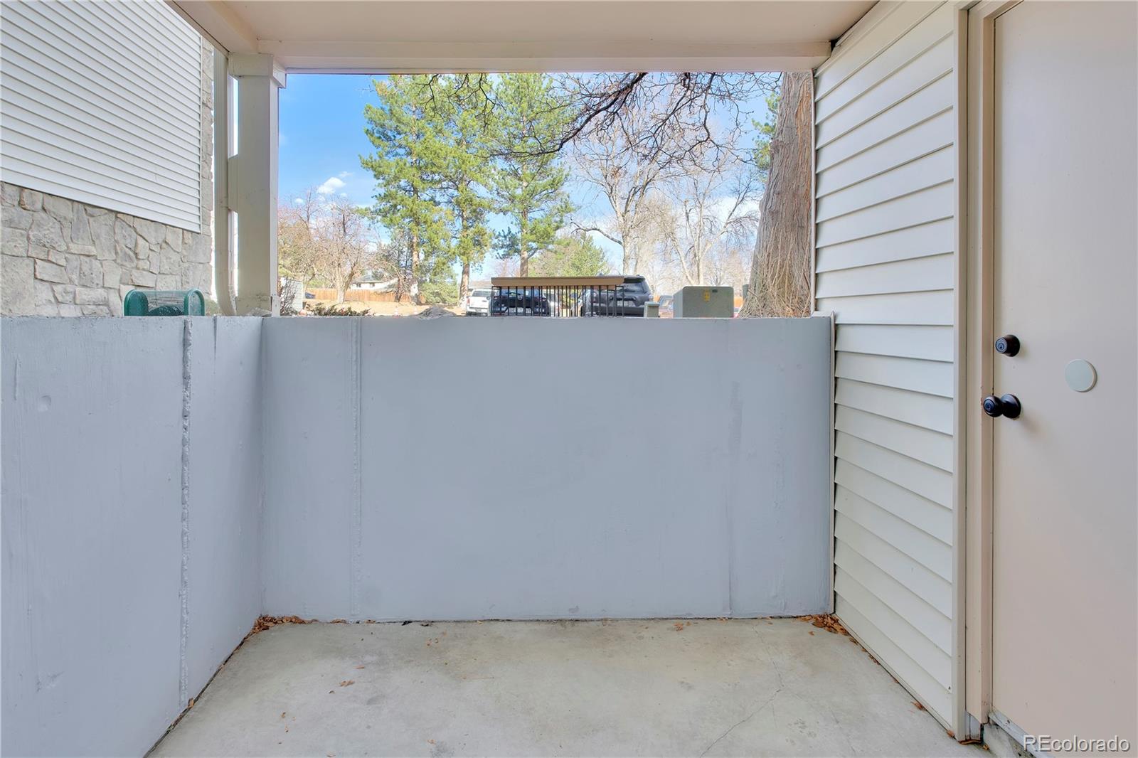 6705 S Field St #802, Littleton, CO 80128