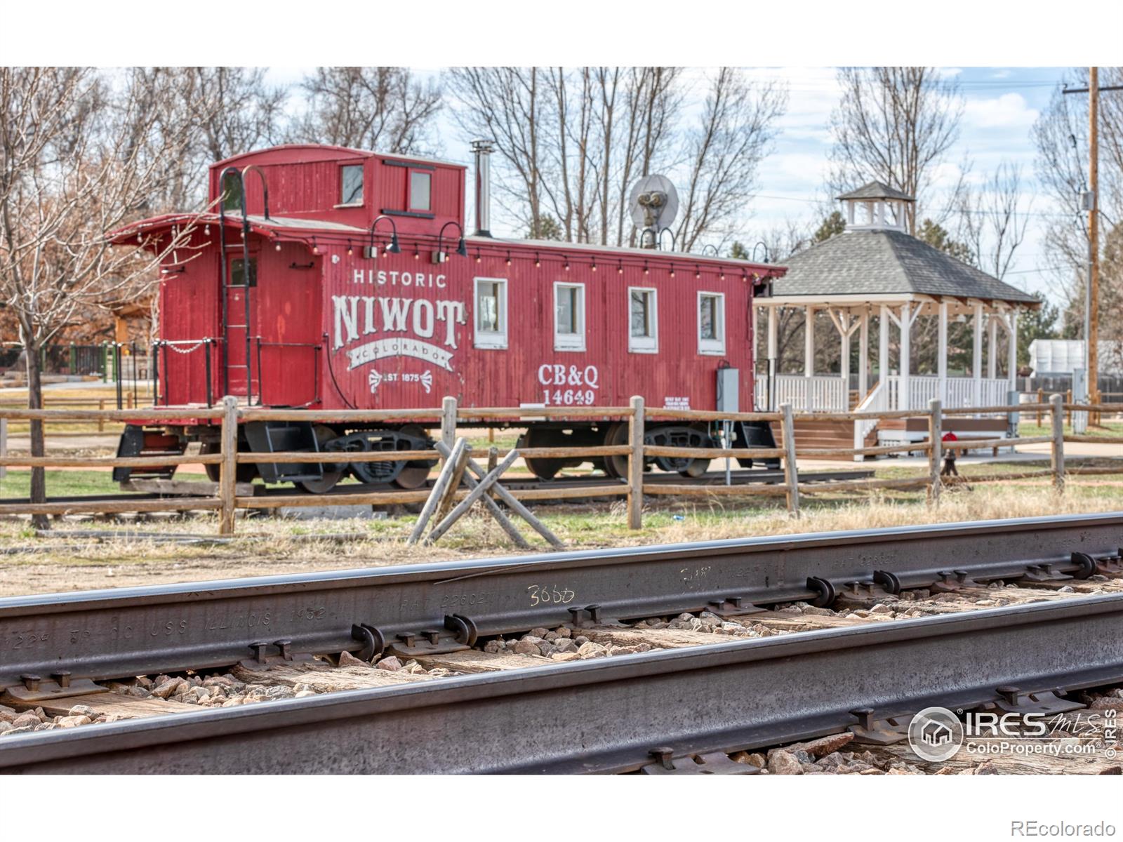 7187 Longview Dr, Niwot, CO 80503