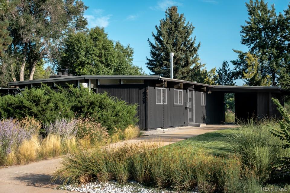 4721 E Idaho Pl, Denver, CO 80222