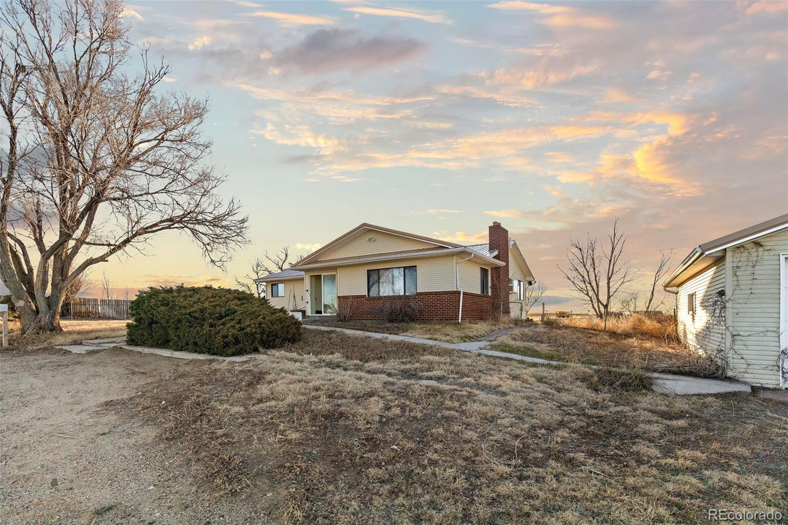 470 Vine St, Deer Trail, CO 80105